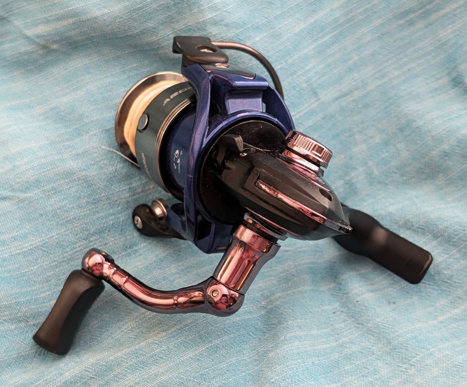 PRE-OWNED ARDENT 2000 OVERGRIP HIGH-SPEED PERFORMANCE SPINNING REEL 6.2:1