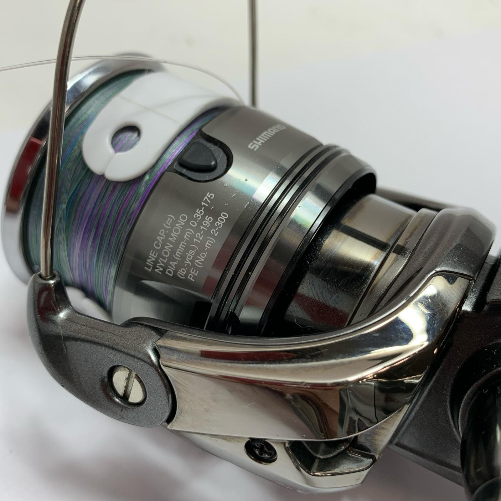 SHIMANO Spinning reel 24 Twin Power C5000XG with Scratches, reel stand/handl…