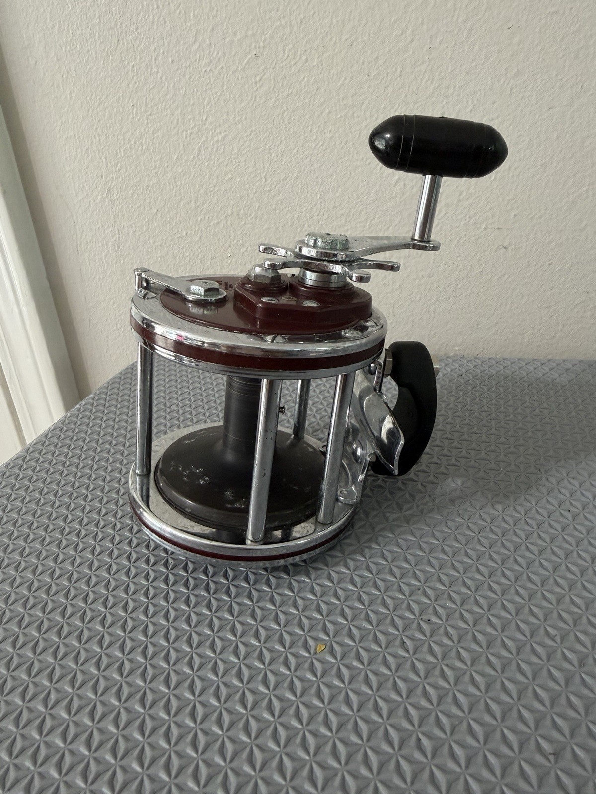Vintage Penn Senator 112H Fishing Reel 3/0 H – Authentic