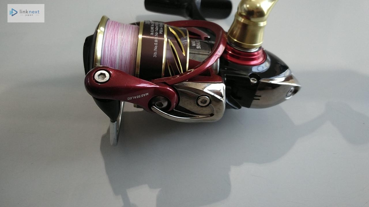 DAIWA ’14 Gekkabijin 2004 Spinning Reel – 4.8:1, 2kg Drag, 195g