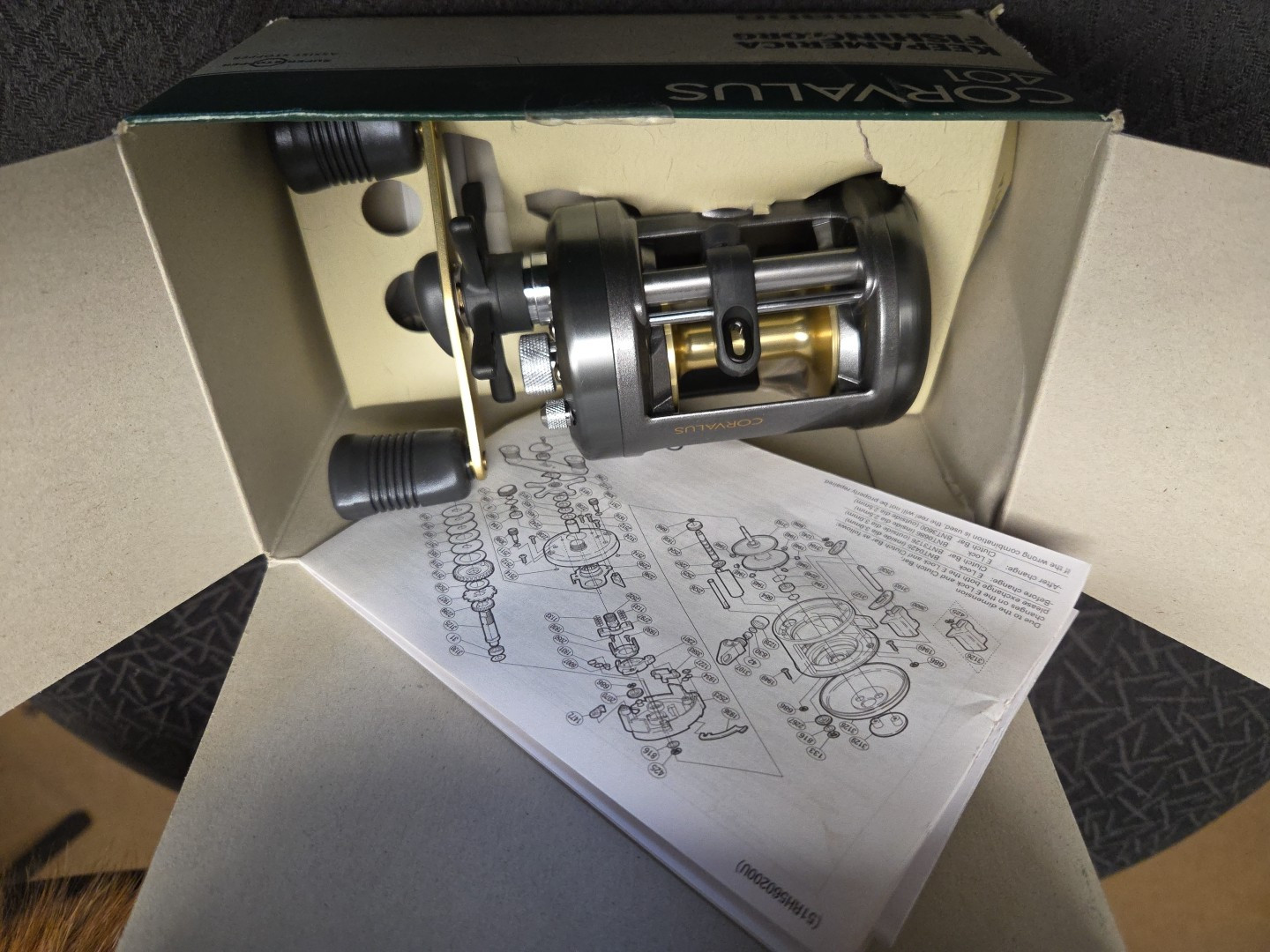 Shimano Corvalus 401 Baitcast Reel