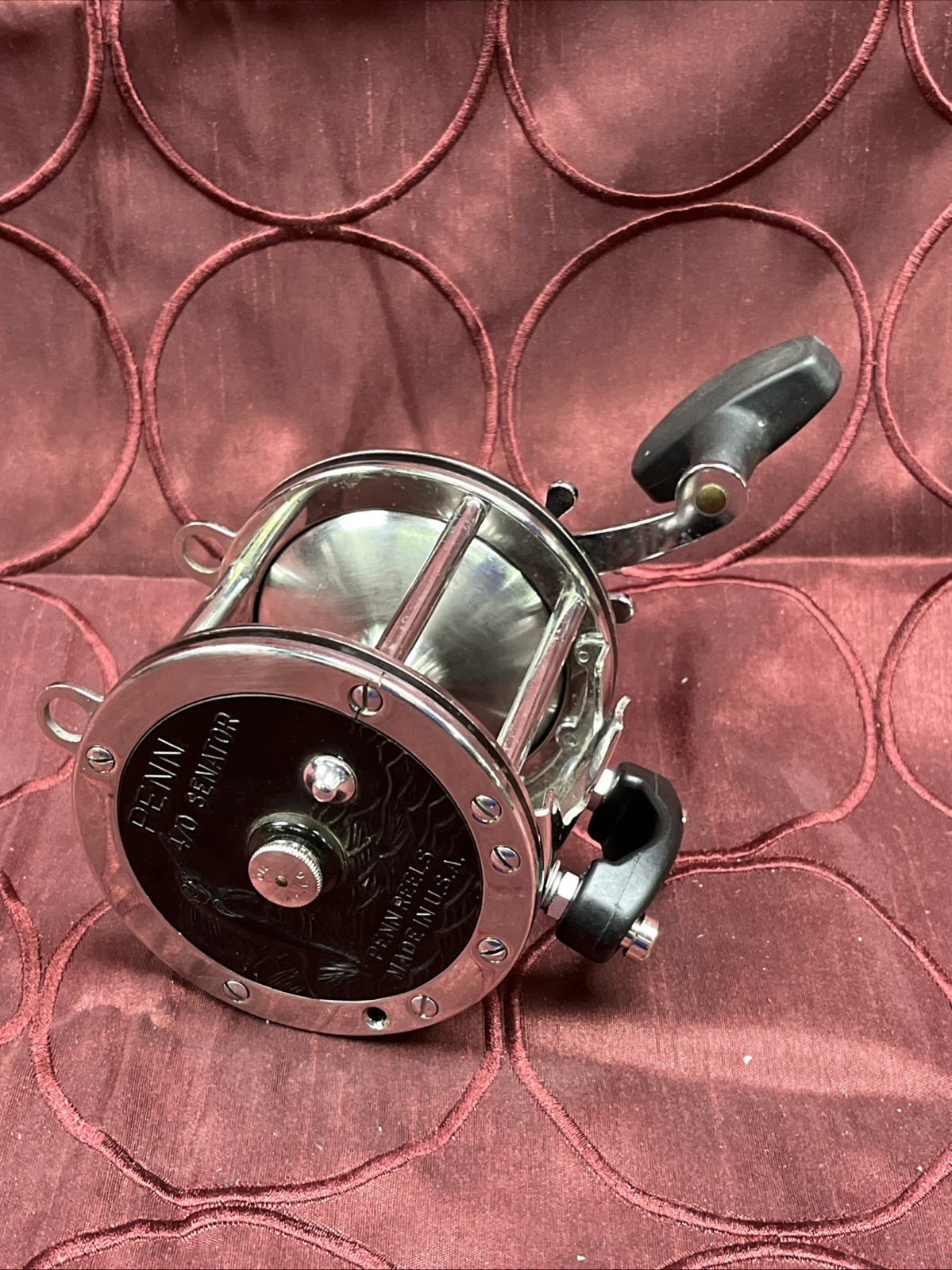 Mint Penn Senator 113 4/0 Fishing Reel (Right Hand Retrieve) (LOOK)