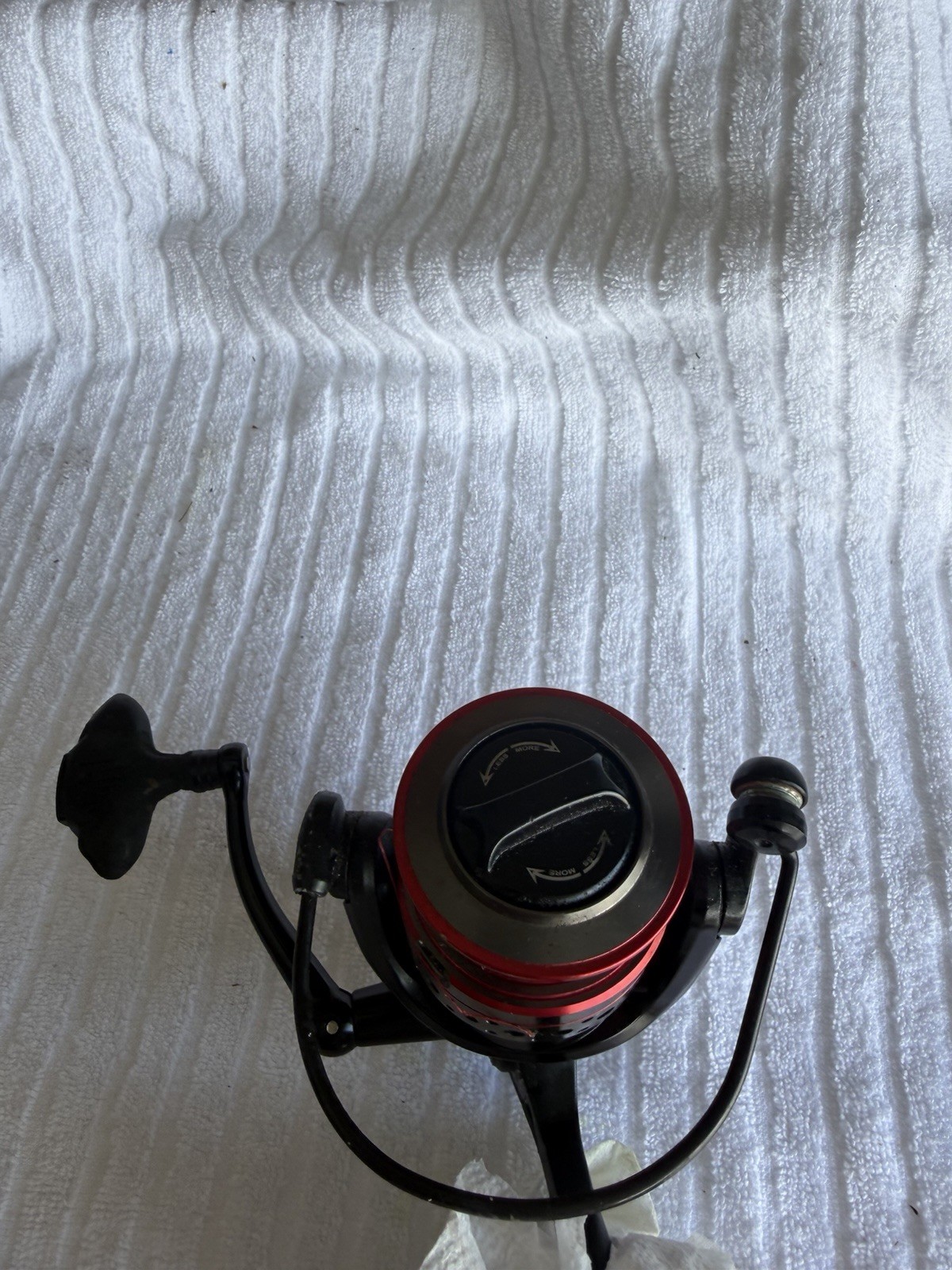 Penn Fierce II 4000 Spinning Reel 6.2:1 5+1BB Front Drag Alum Spool B/R