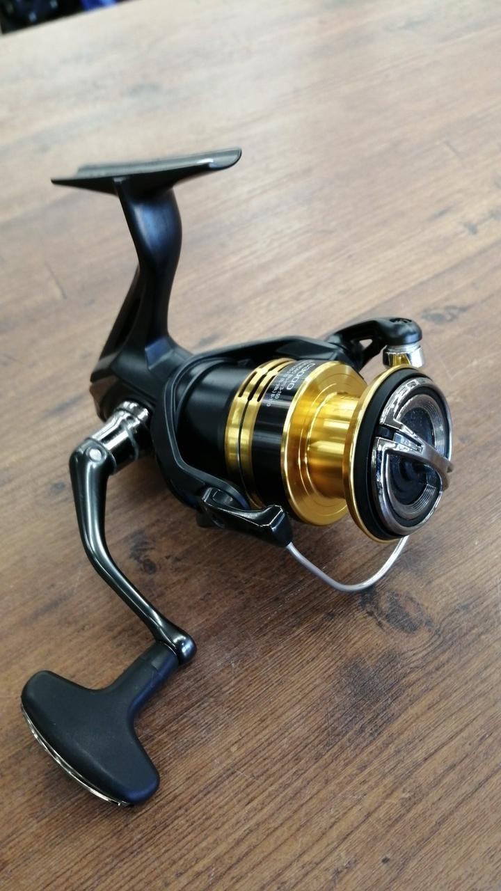 Spinning reel SHIMANO model number: 22 SAHARA C3000
