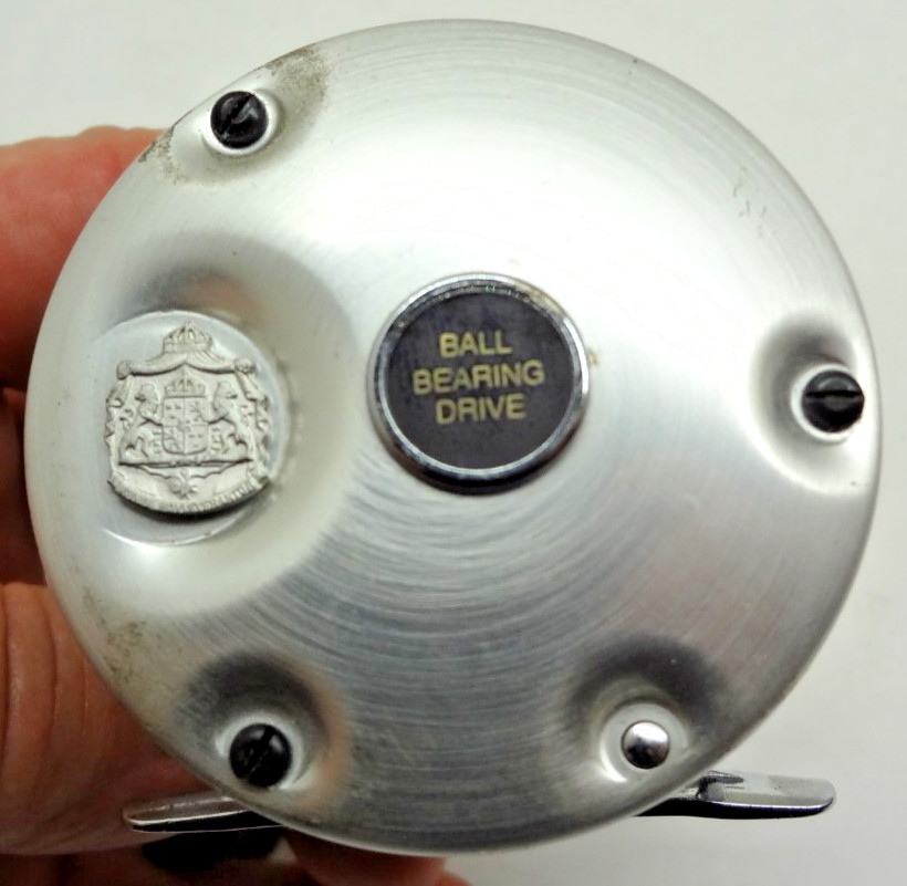 Abu Garcia Ambassadeur Model 5500C Bait Casting Fishing Reel Level Wind FRE SHIP