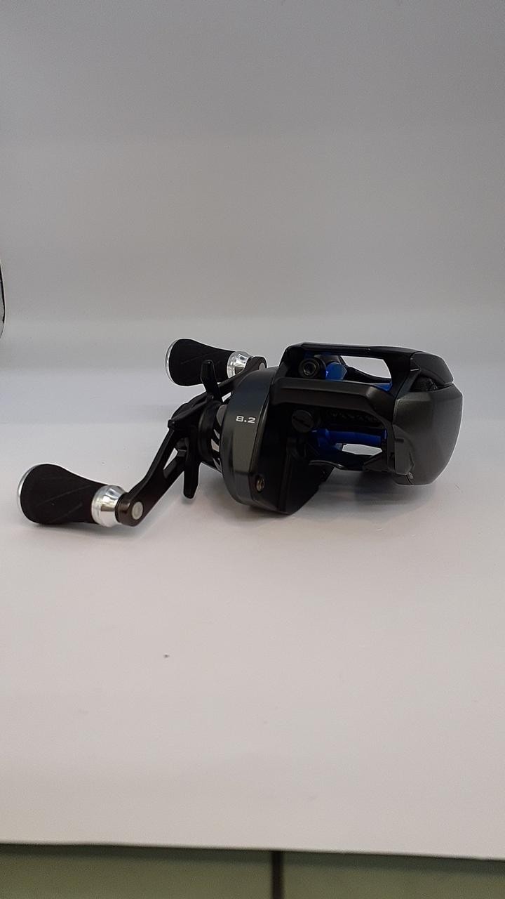 SHIMANO 20 SLX DC 70XG 04181 Baitcast Reel