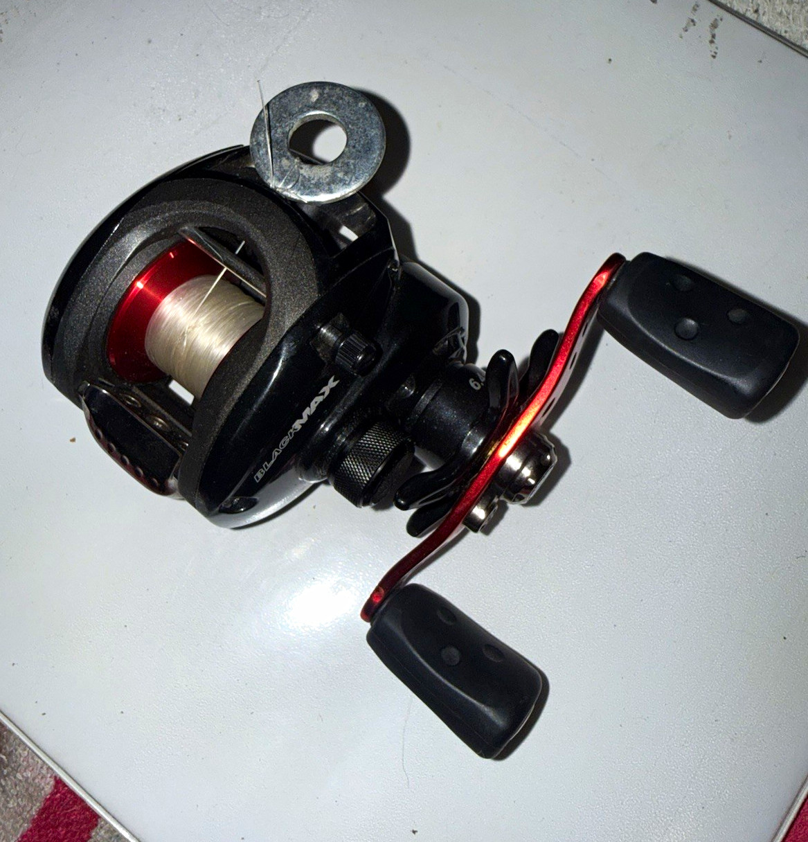 Abu Garcia Black Max BMAX2 Low Profile Right 6.4:1 5BB Star Drag Black/Red