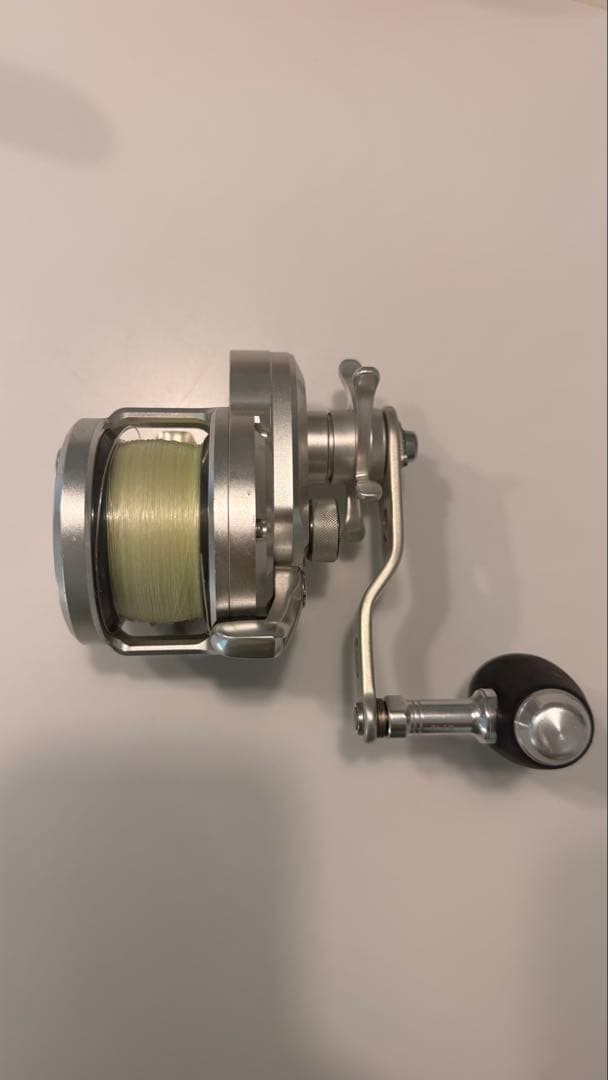 Shimano 11 Ocea Jigger 2000NRHG Fishing Reel Used