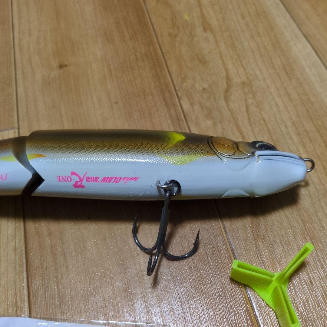 GAN CRAFT Jointed Claw Shaku-wan 303 – It seems to be a fallen sweetfish. big