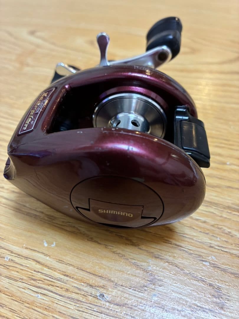Shimano Scorpion XT Baitcasting Reel Burgundy Red Excellent Condition