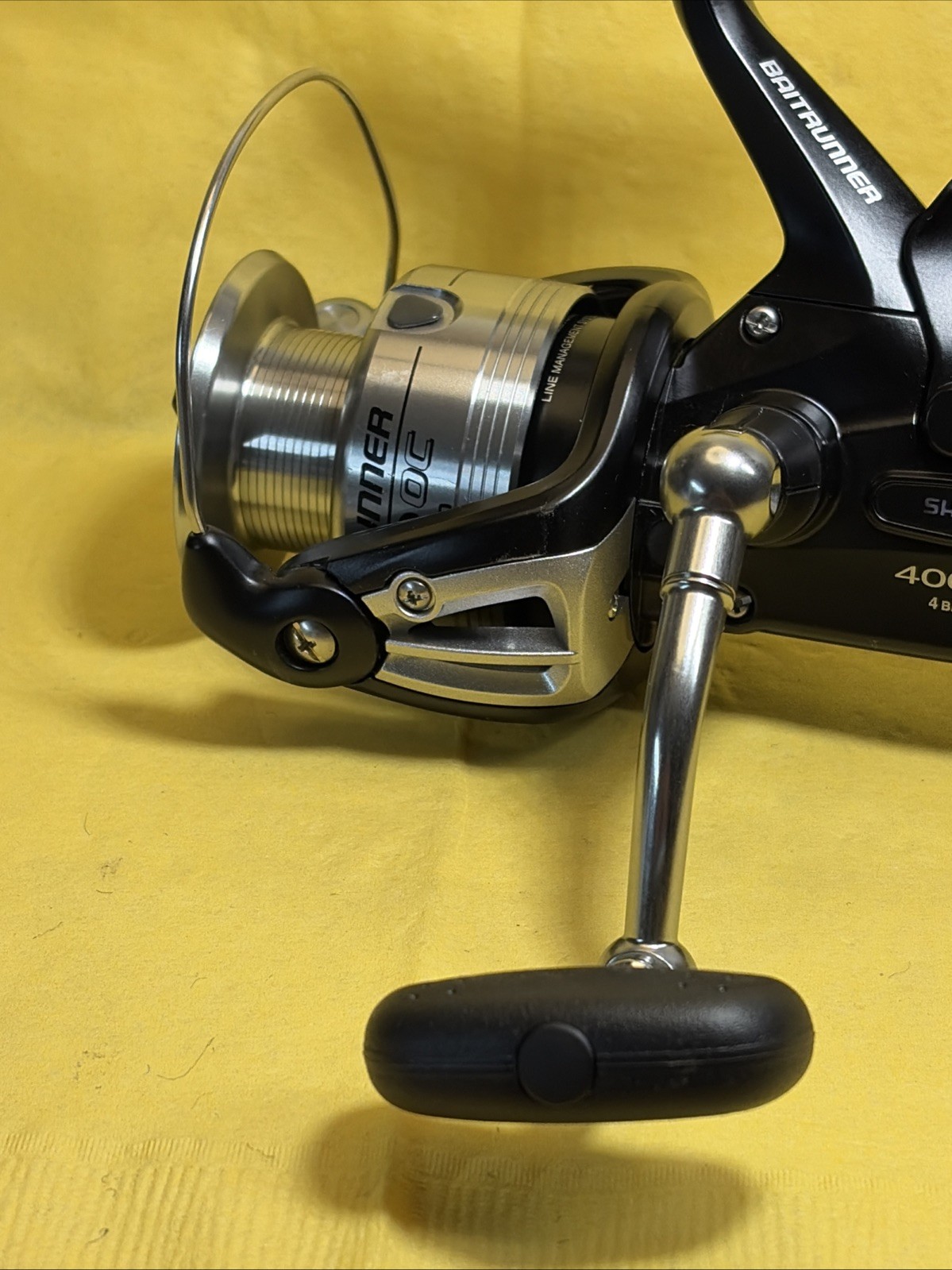 Shimano Baitrunner 4000 OC 4.8:1 Ratio Big Game Saltwater Spinning Reel w/Box