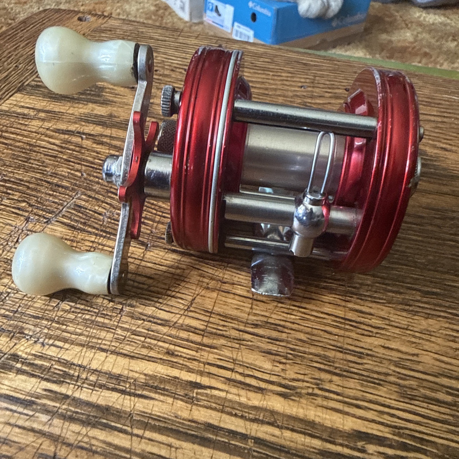 Vintage Abu Ambassadeur 5000 Casting Reel Svangsta Red 4 Screw SN 365435 Sweden