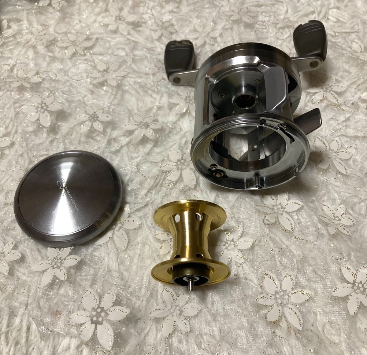 Daiwa Millionea CV-X253 Reel Handle Knob Age Deterioration