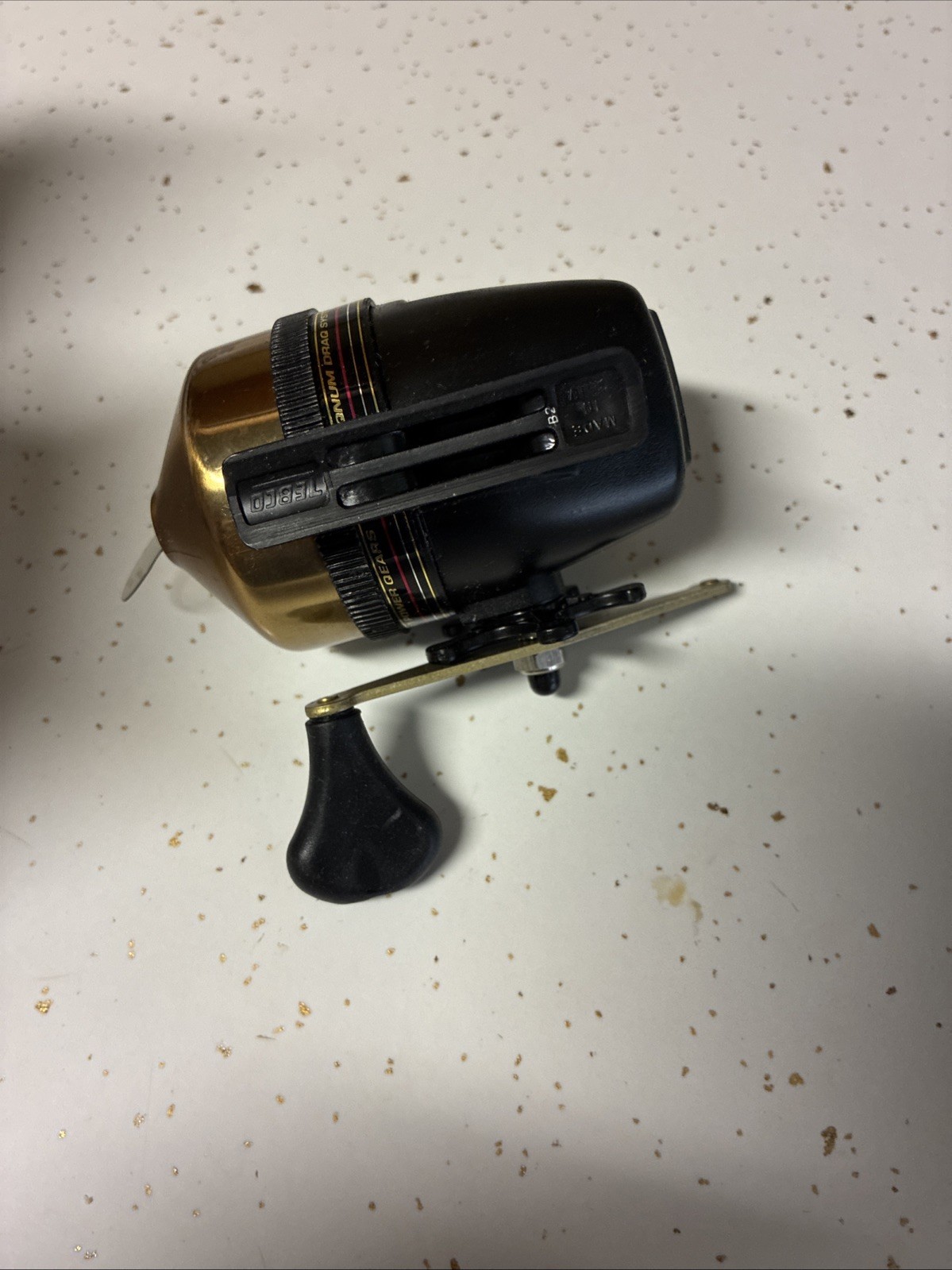 Vintage ZEBCO PRO STAFF 2020 Spincast Reel Magnum Drag System New With Box