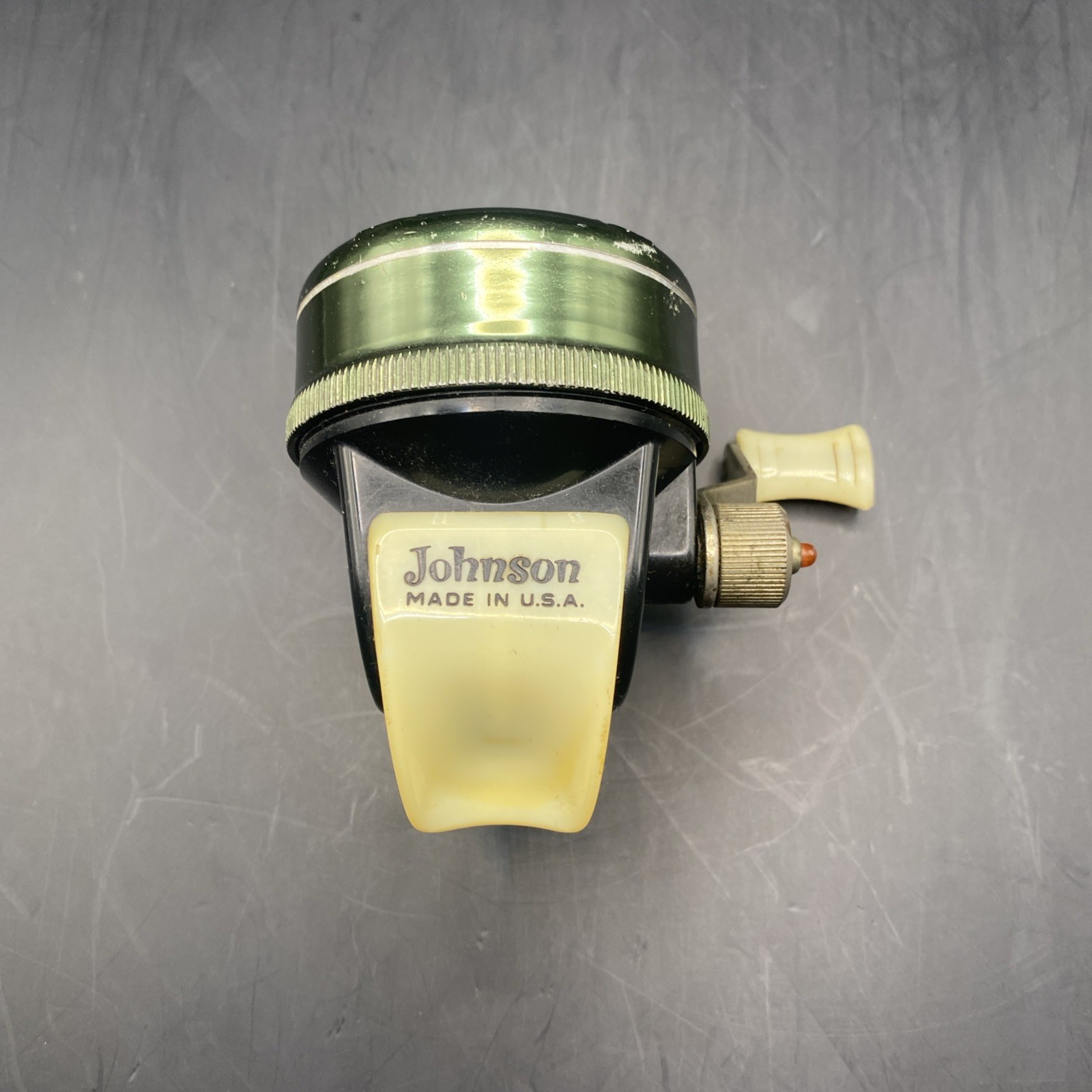 Vintage Johnson Closed Face Spin-Cast Reel w/Power-Play Action, Model 710A