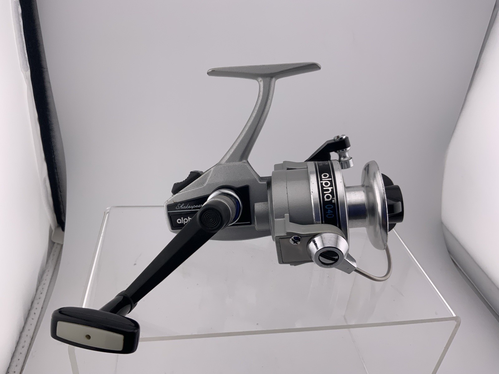 Shakespeare 2100 Series Alpha 040 Spinning Reel-Korea Very Nice One Service🔥👀✅