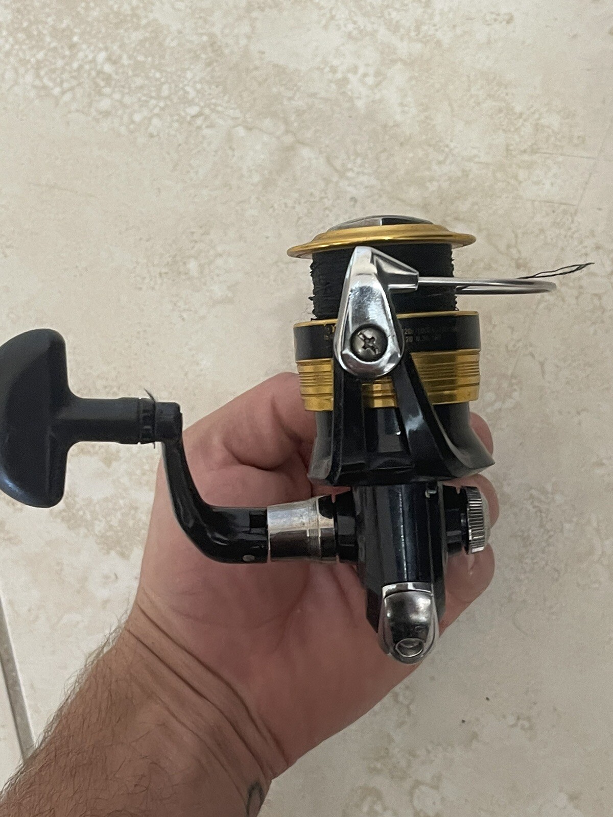 DAIWA SWEEPFIRE 3000 2B Spinning Reel.