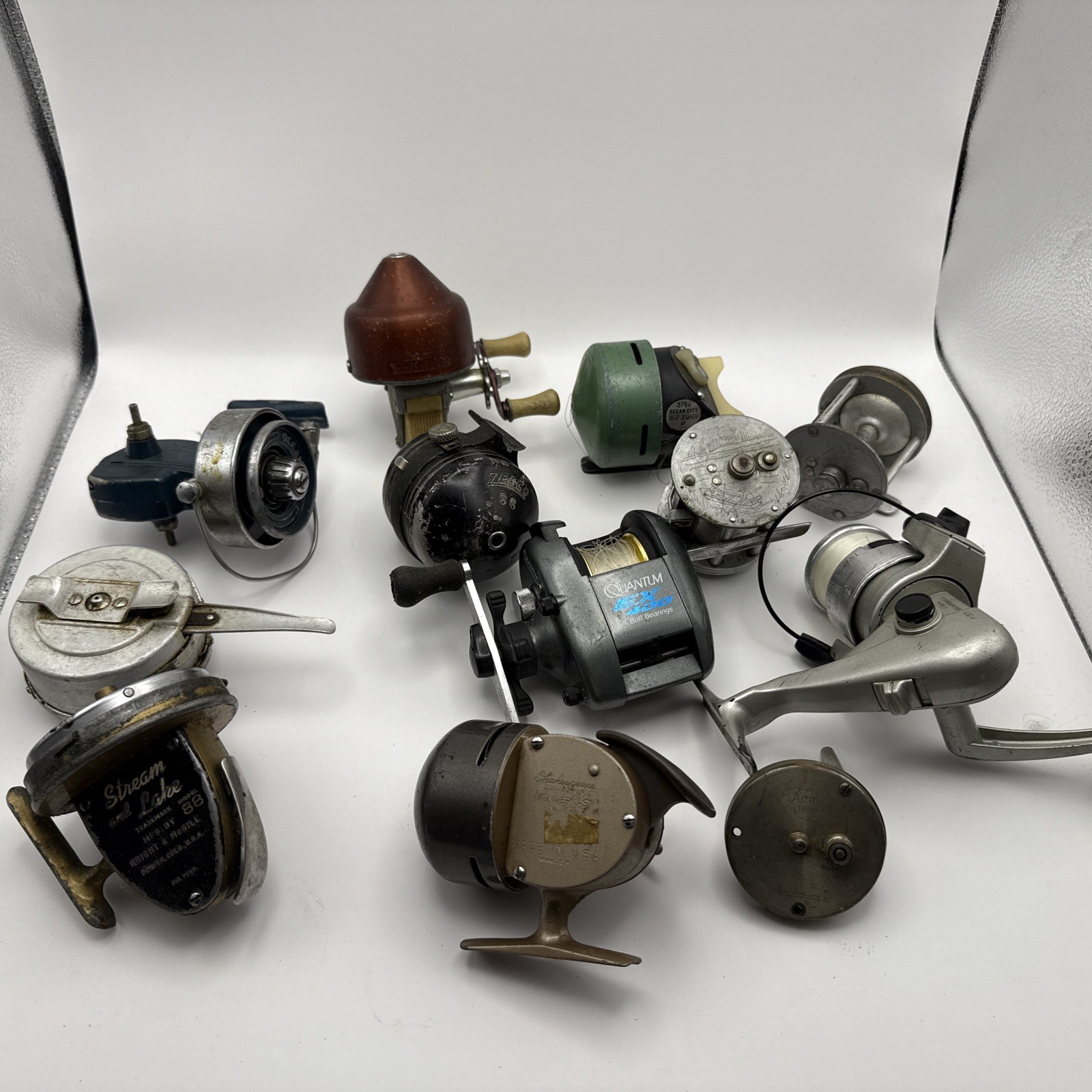 Lot of Vintage Fishing Reels Shakespeare Wright & McGill Ocean City Bronson …