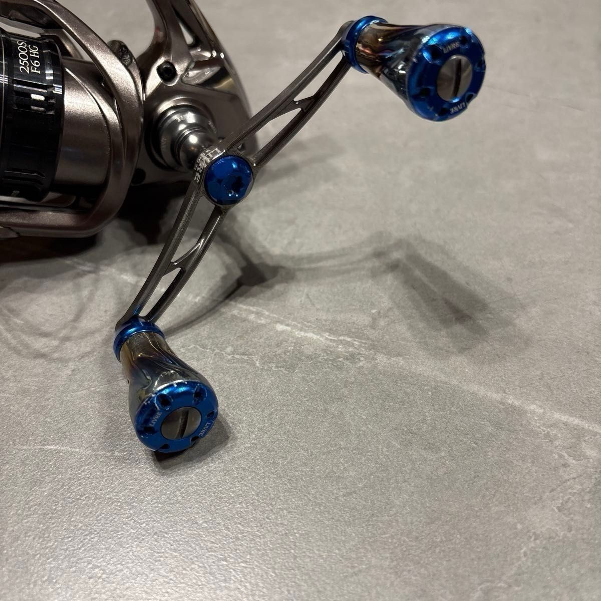 Shimano 17 Complex CI4+ 2500S F6 HG