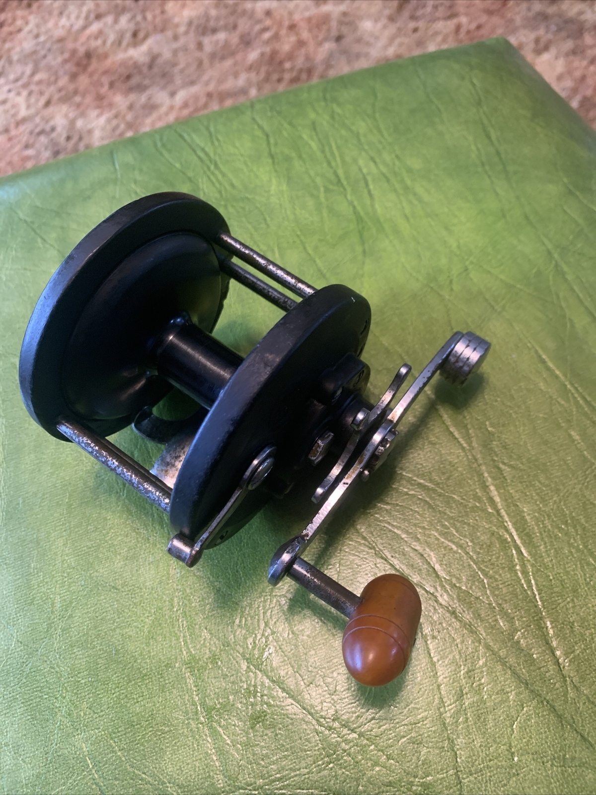 Vintage Penn 285 Delmar fishing reel USA As Found Working Condition