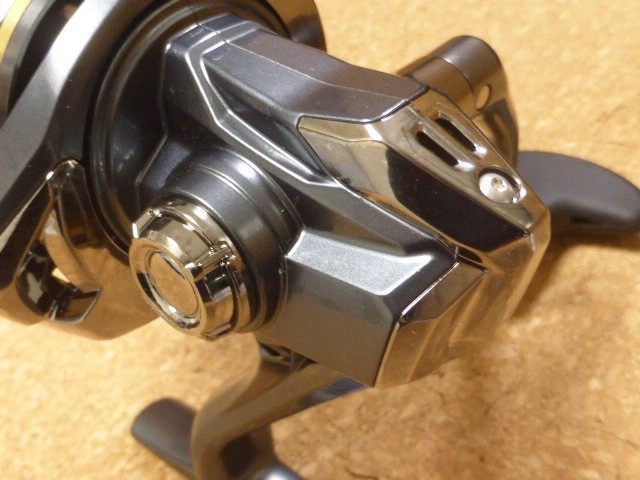 Shimano 25 ULTEGRA 4000 Spinning Reel New in Box