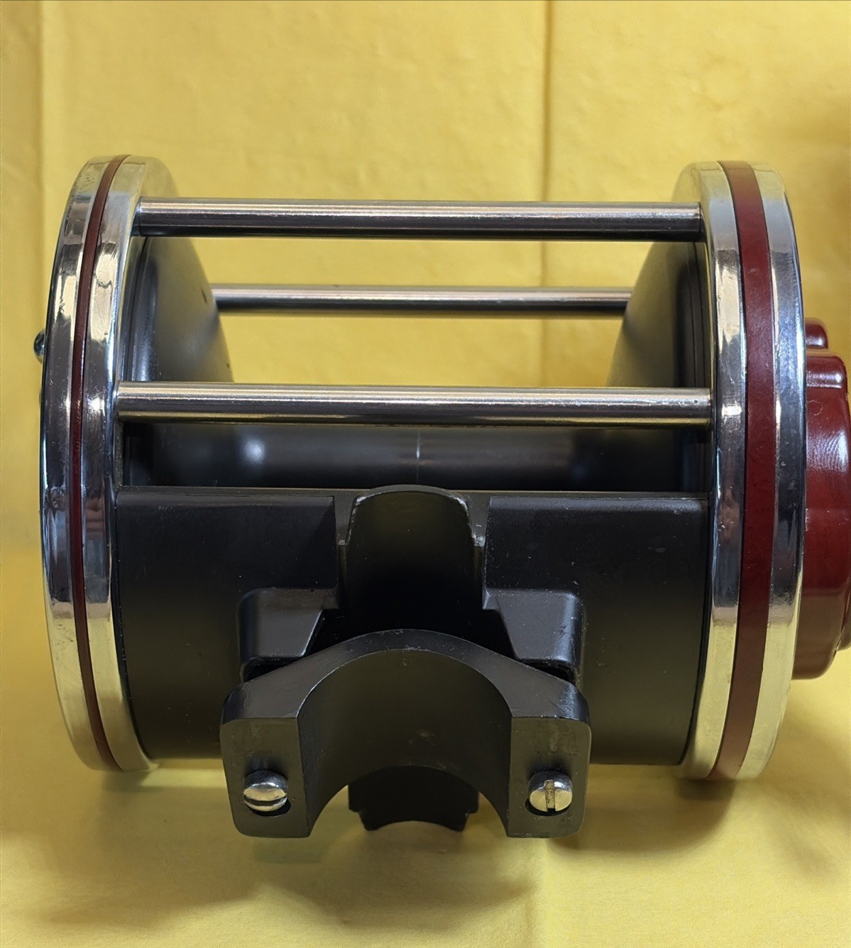 Newell Black Marlin Special Extra Wide 3.53″ Penn Senator 114H 6/0 Fishing Reel