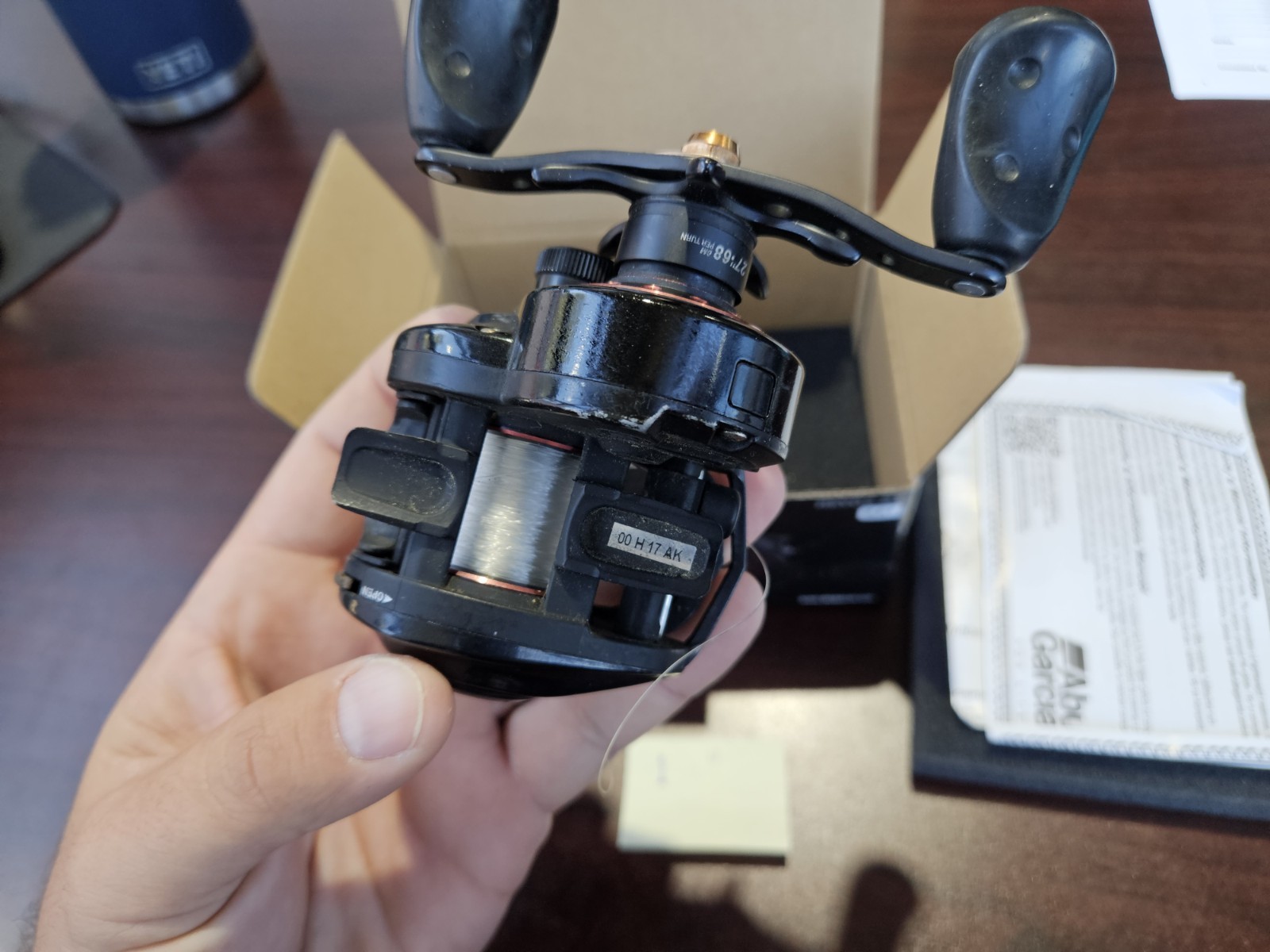 Abu Garcia Ambassadeur Revo 4 SX Baitcasting Reel R/H 10BB 6.6:1 Black in Box