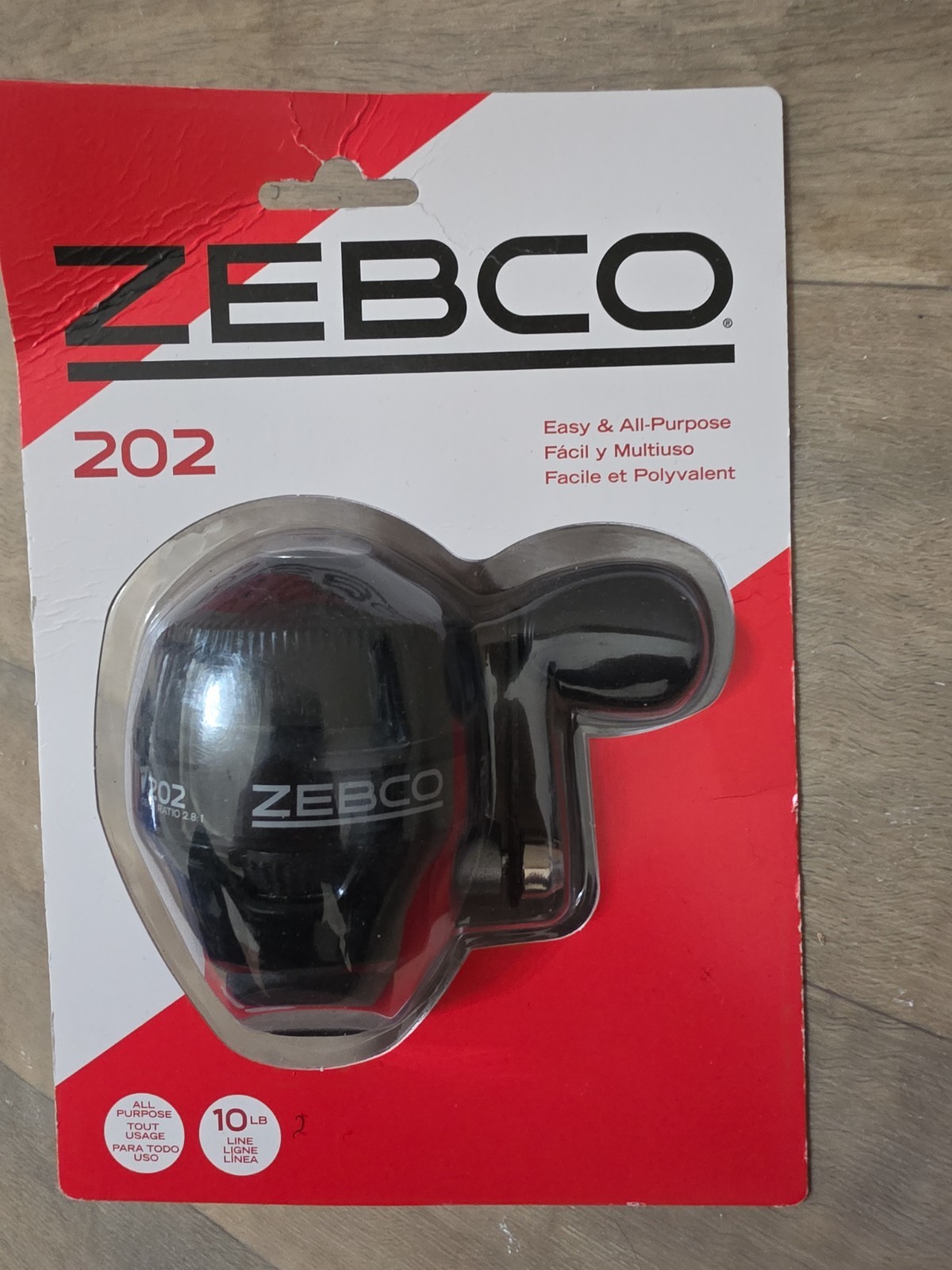#5686 Zebco 202 Spincast Fishing Reel Size 30 Reel Right-Hand Retrieve. *NEW*