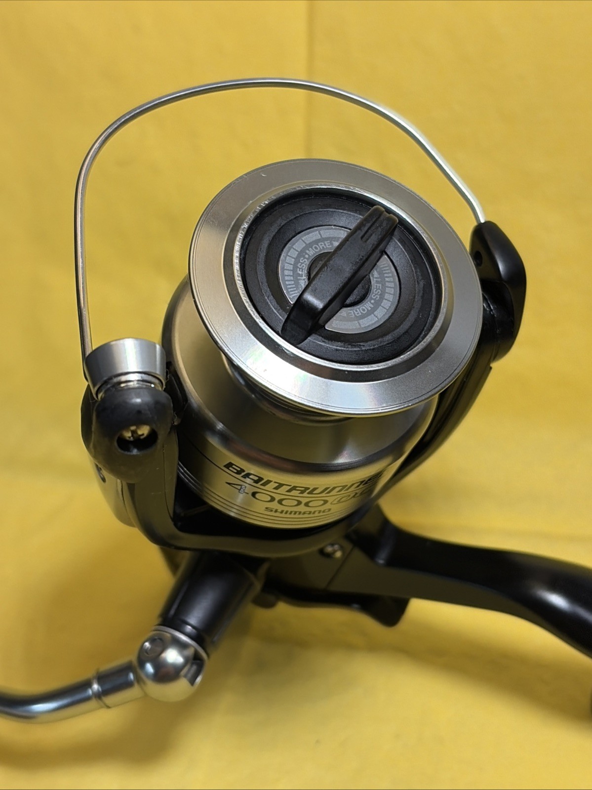 Shimano Baitrunner 4000 OC 4.8:1 Ratio Big Game Saltwater Spinning Reel w/Box