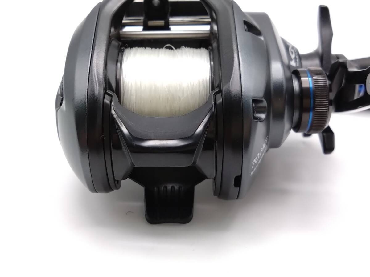 Shimano SLX MGL 70HG Right Handle Fishing Reel 7.2 Gear Ratio