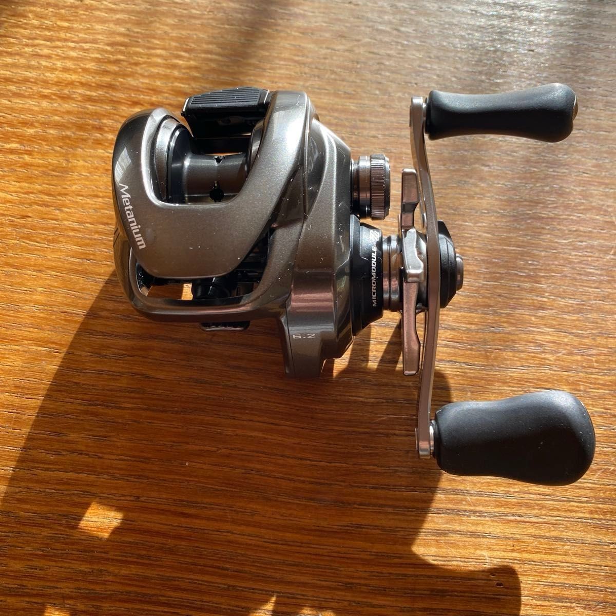 Shimano 20 Metanium Left-Hand Baitcasting Reel