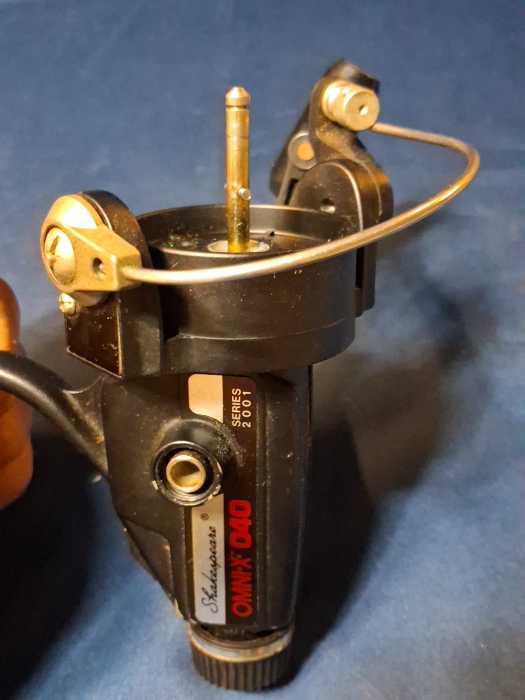 Shakespeare Omni X 040 Spinning Fishing Reel Gear Ratio 4.6:1 Graphite…