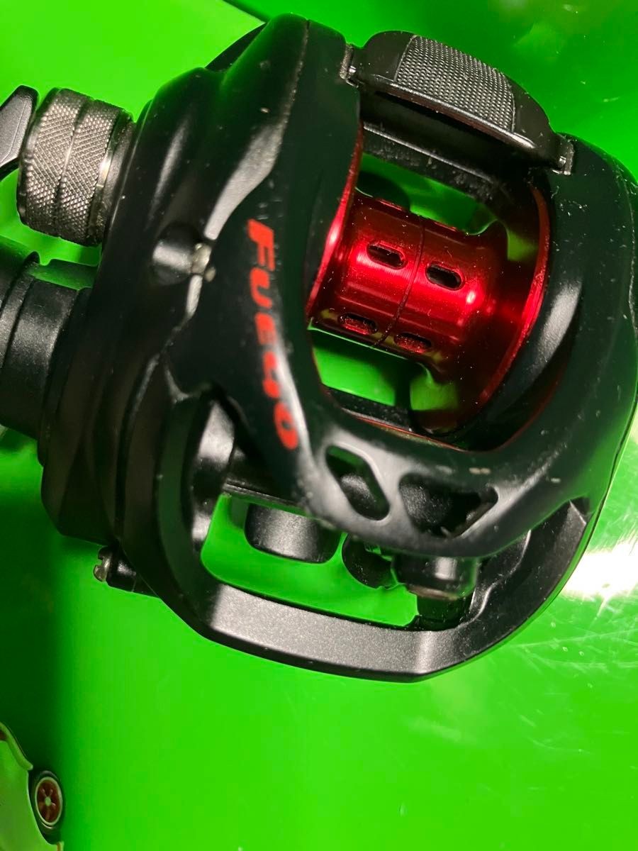 Daiwa Fuego CT100HS Baitcasting Reel Black Red Right Left Hand Fishing