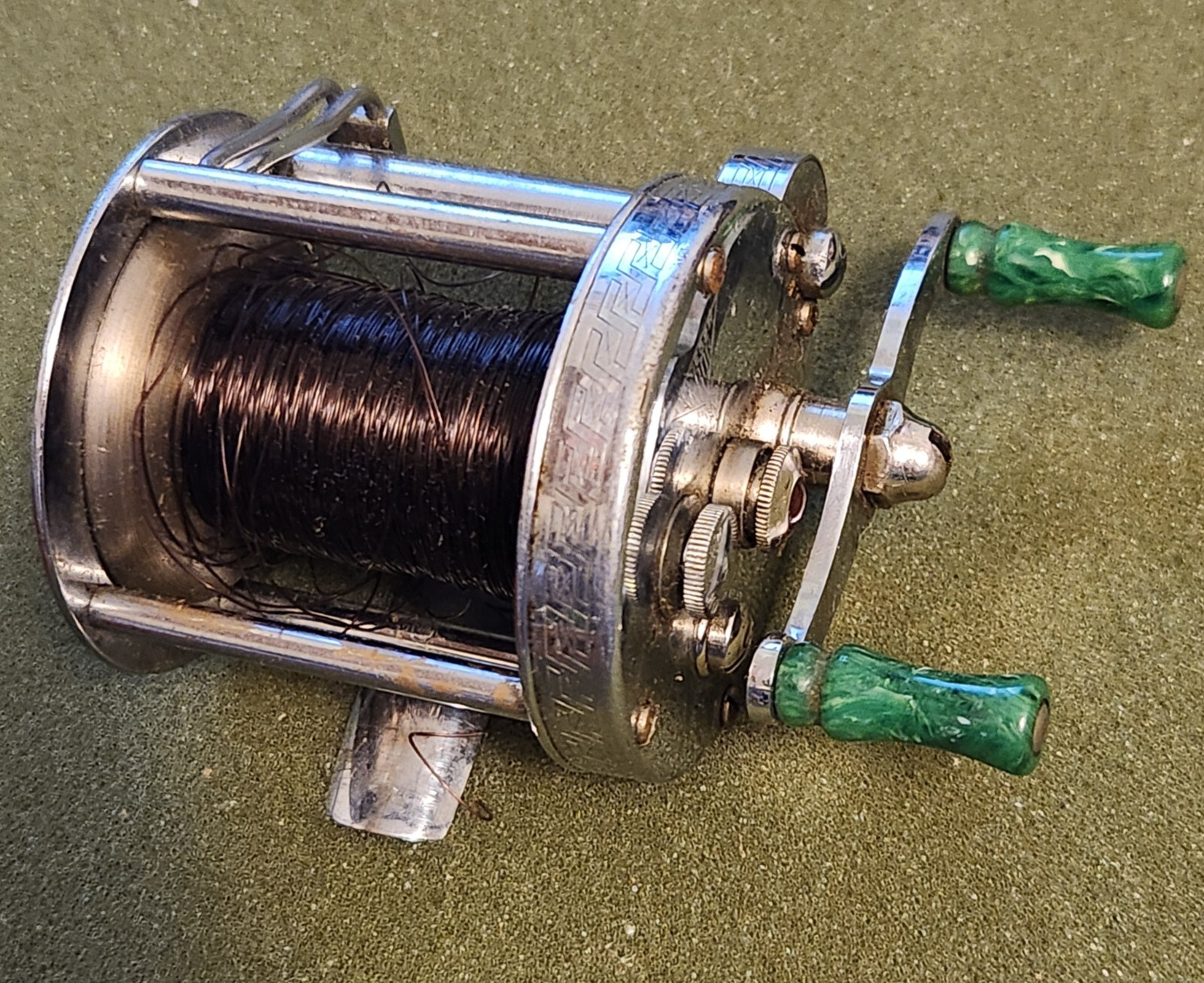 Shakespeare 1956 All Metal True Blue Level Winding Fishing Reel + Box Lot 3088