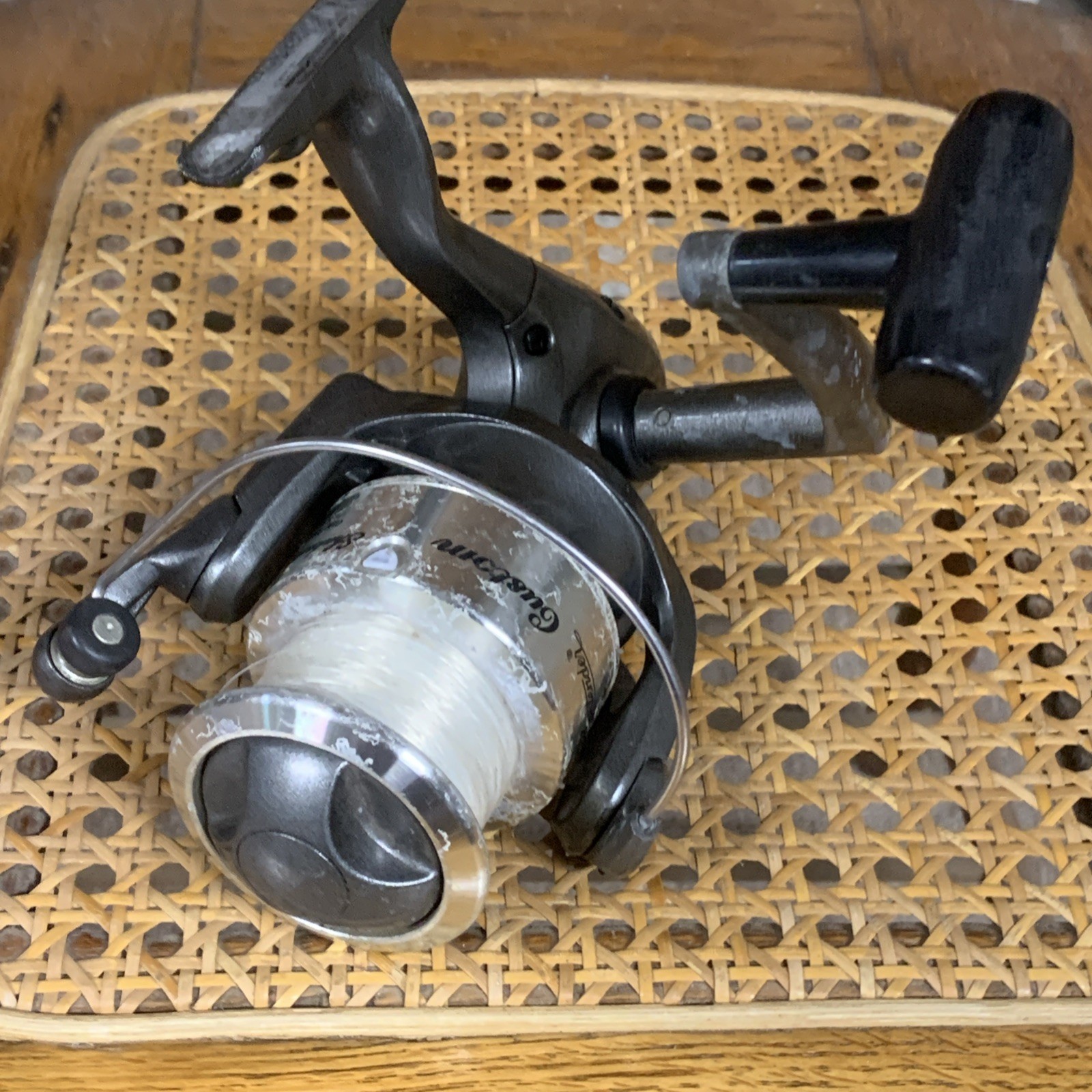 SHAKESPEARE CONTENDER CUSTOM Spinning Reel, Vintage Fishing Tackle