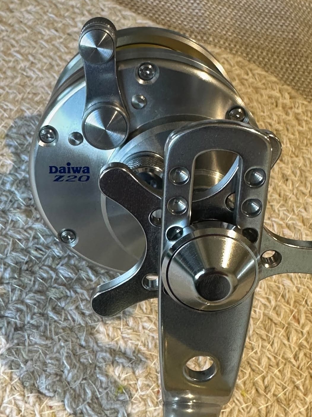 Brand New Daiwa Saltiga Z20 Limited Edition Silver And Gold Jdm Fishing Reel