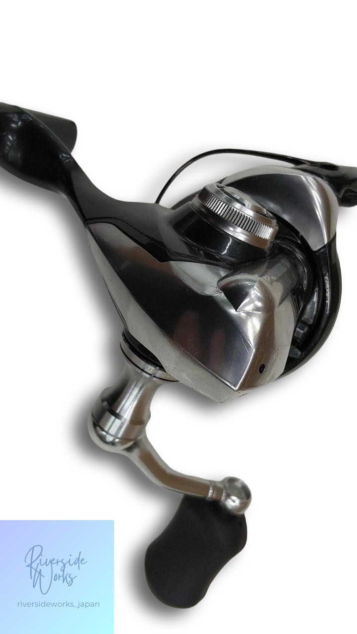 SHIMANO Spinning Reel 12 VANQUISH C2000S Lightweight Fishing Reel