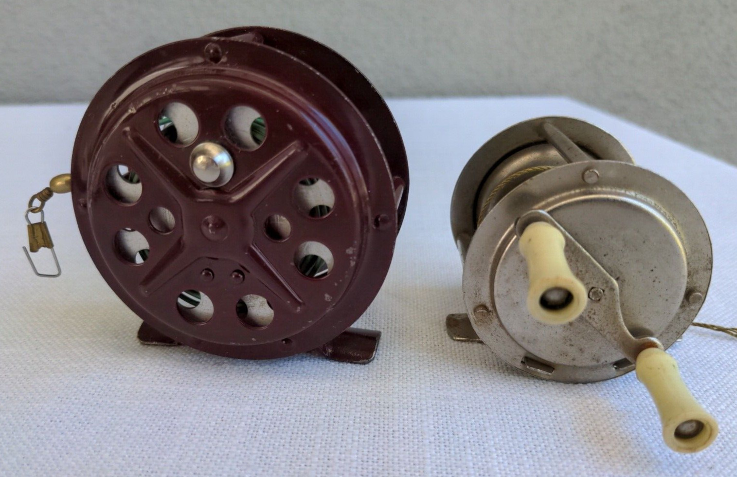 Lot of 2 Fly Fishing Reels Brown Seaway + Unbranded Steel Both Made in Japan RH