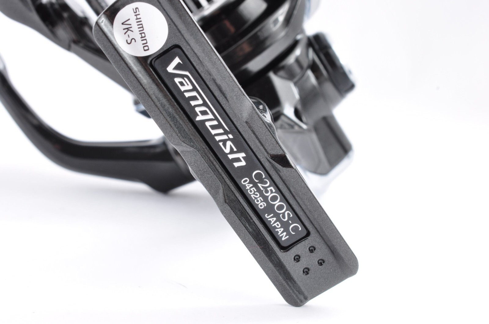 Shimano 23 Vanquish C2500S Spinning Reel Ship from Japan New