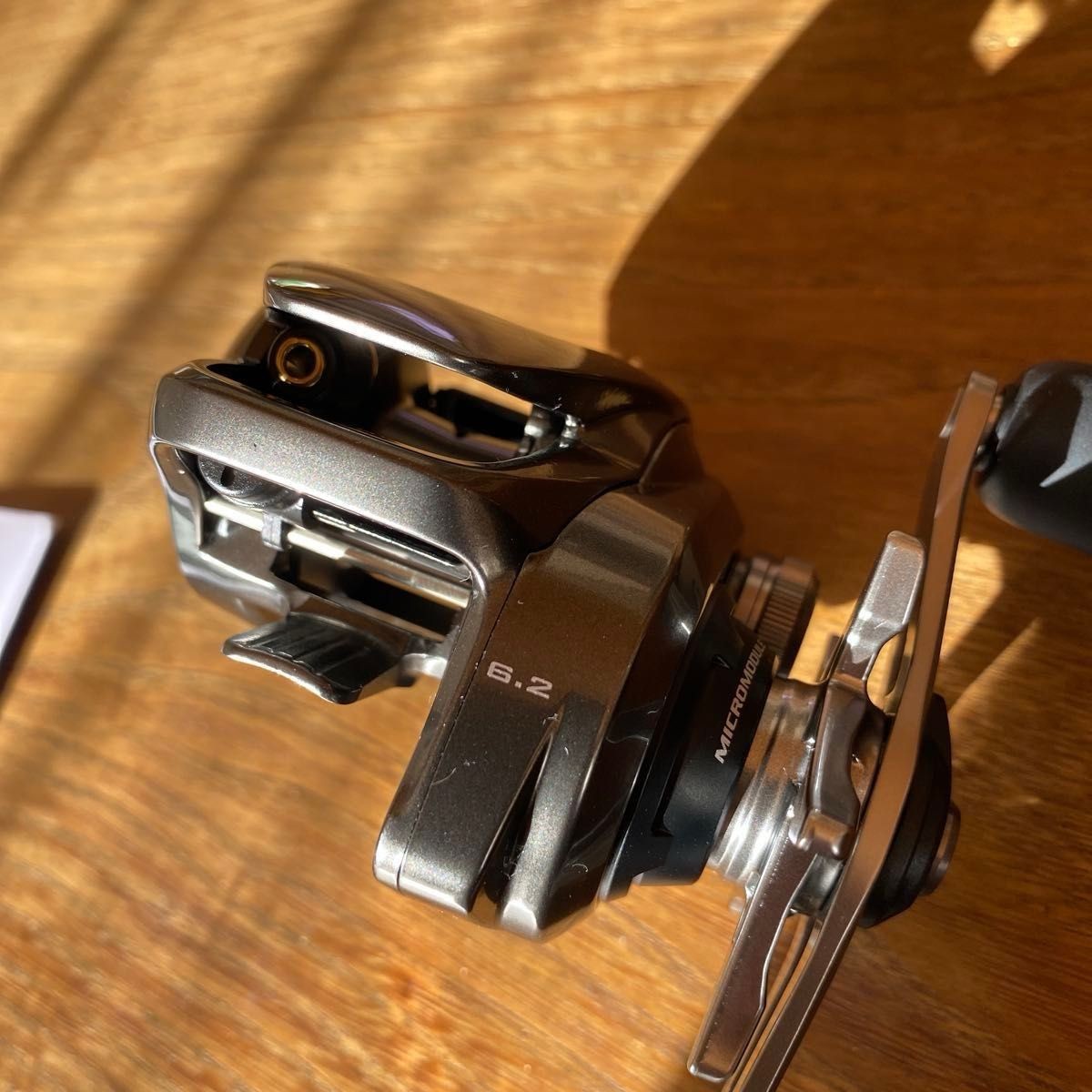 Shimano 20 Metanium Left-Hand Baitcasting Reel