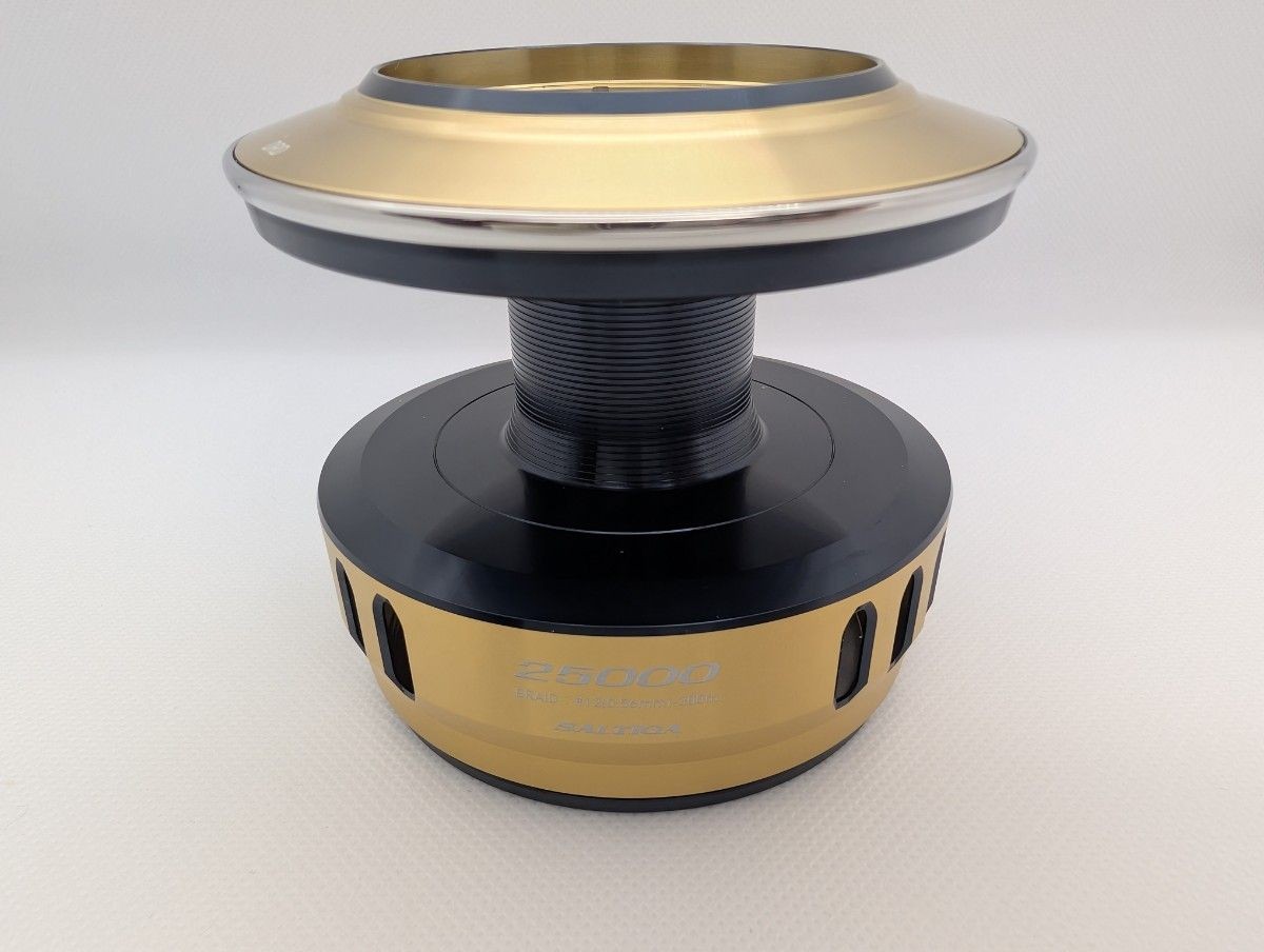 Daiwa SLP Works 25 Saltiga Spool 25000 Gold Navy Blue
