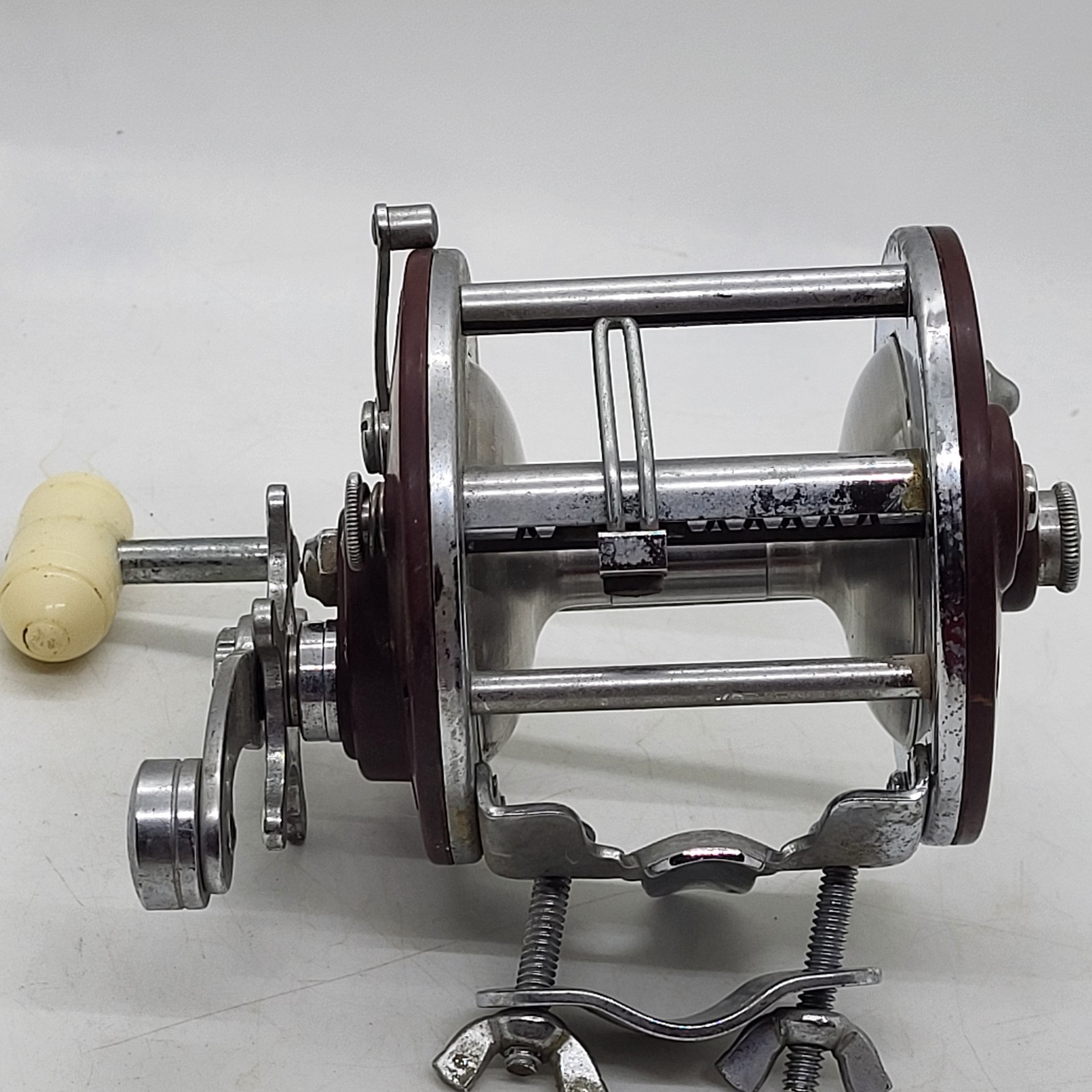 PENN PEER 209 Model 30-209F, Level Wind Bait Casting Reel, 3.1 Ratio, VG+ Cond
