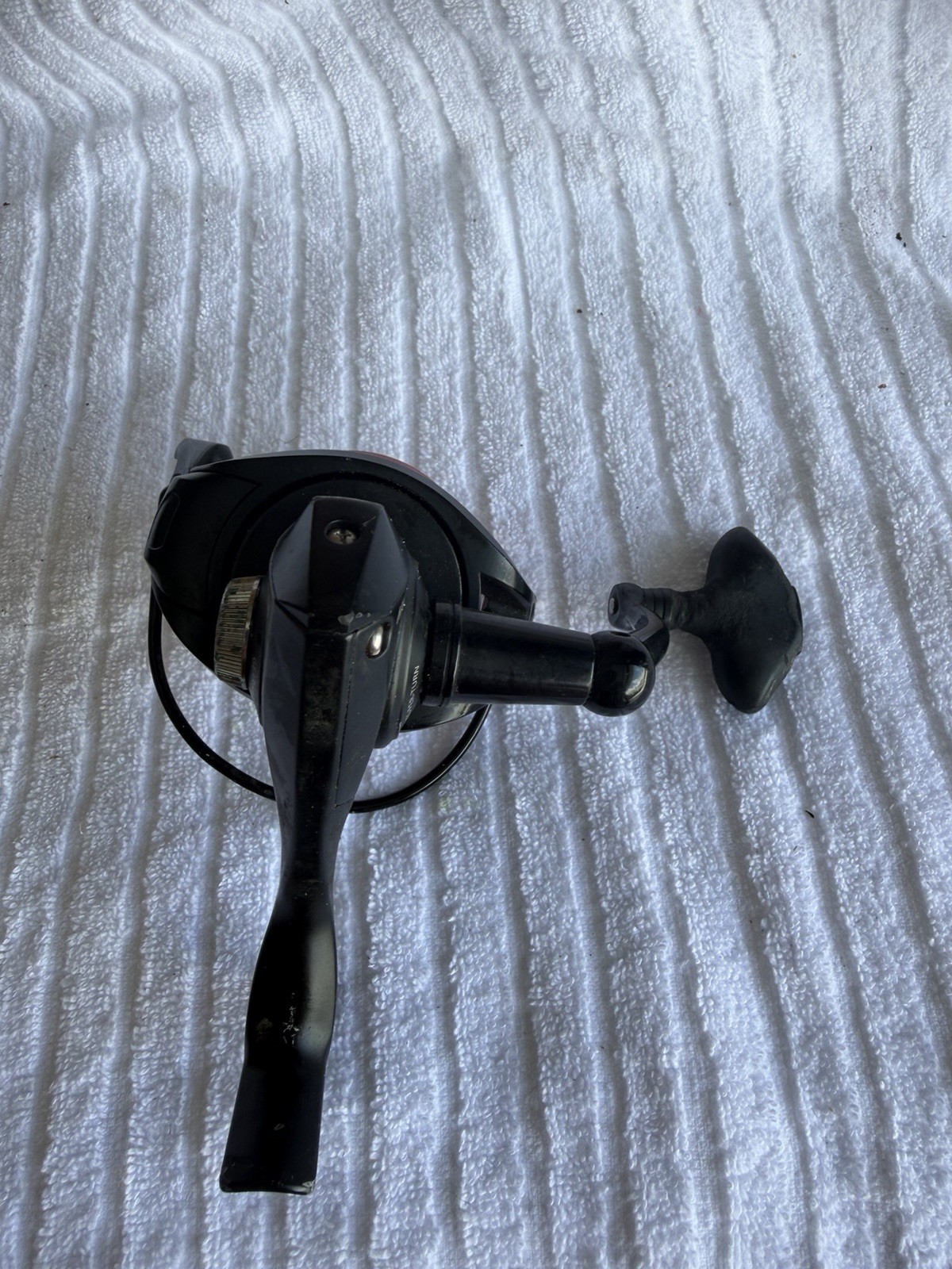 Penn Fierce II 4000 Spinning Reel 6.2:1 5+1BB Front Drag Alum Spool B/R