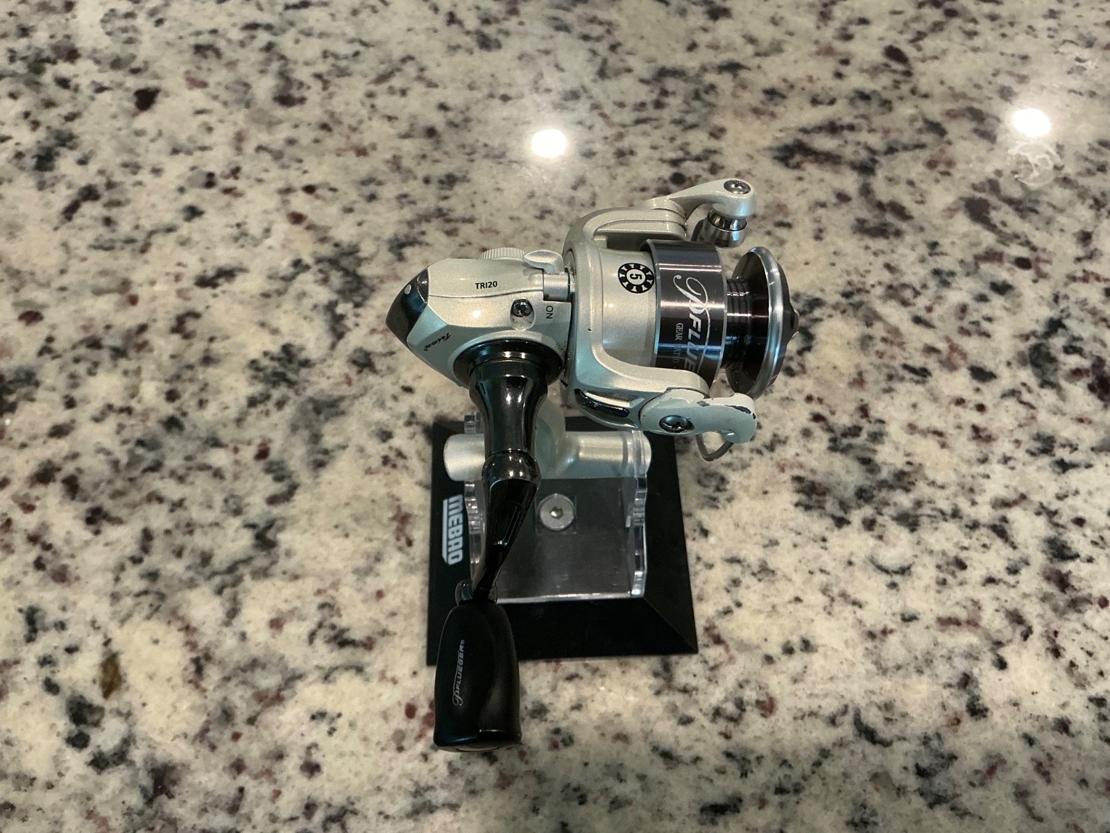 Pflueger Trion TRI20 Ultra Light Spinning Fishing Reel – Works Great!