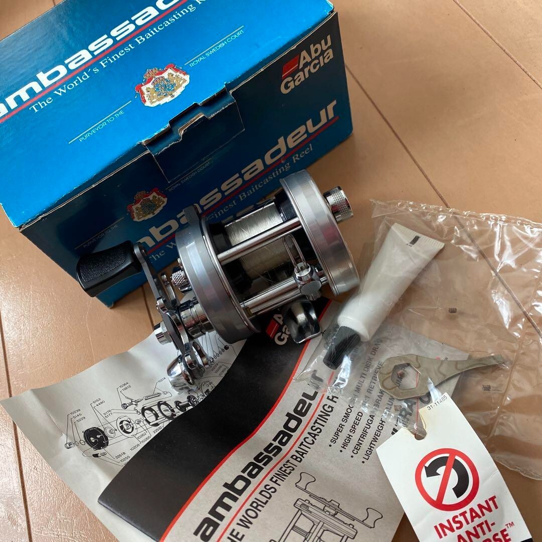 Abu Garcia Ambassador 2500CI Silver Instant Anti-Reverse Used from Japan