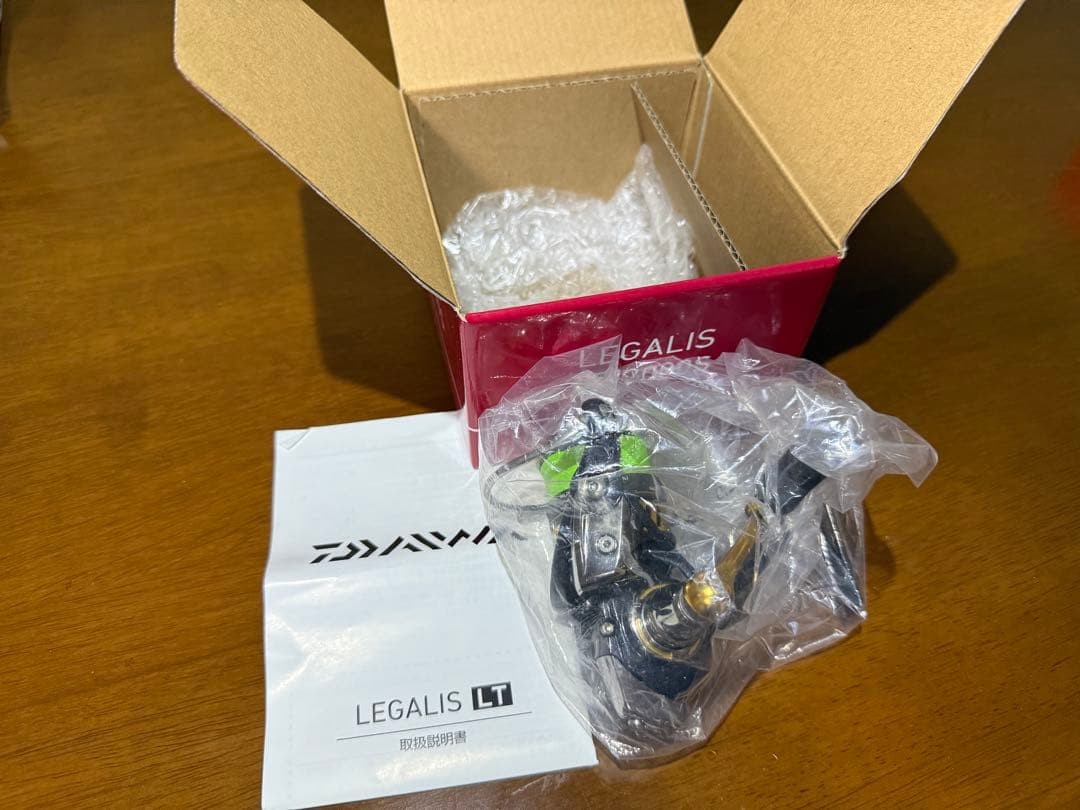 Daiwa Regalis LT2000S Spinning Reel Unused for Bass Saltwater