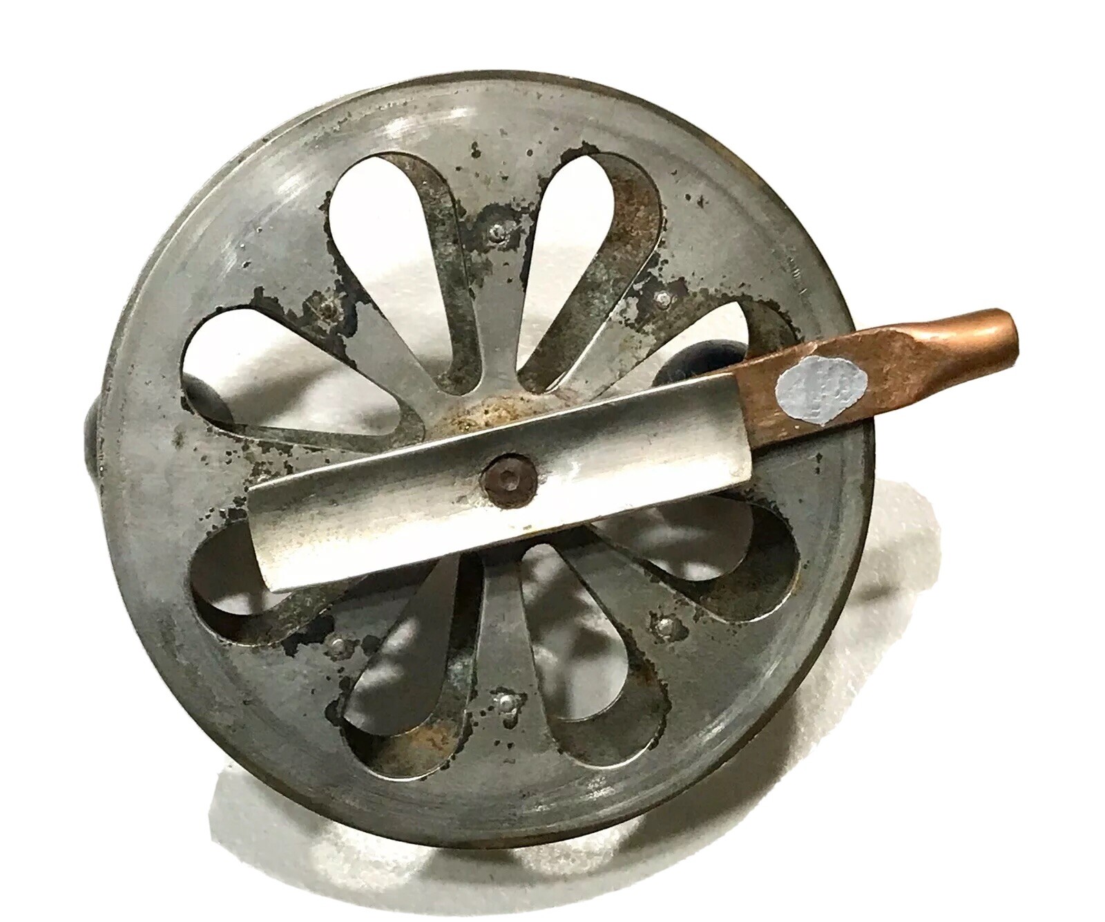 Vintage Antique Pair Unbranded 250 Yd Saltwater Cast Fishing Reels Spools Old