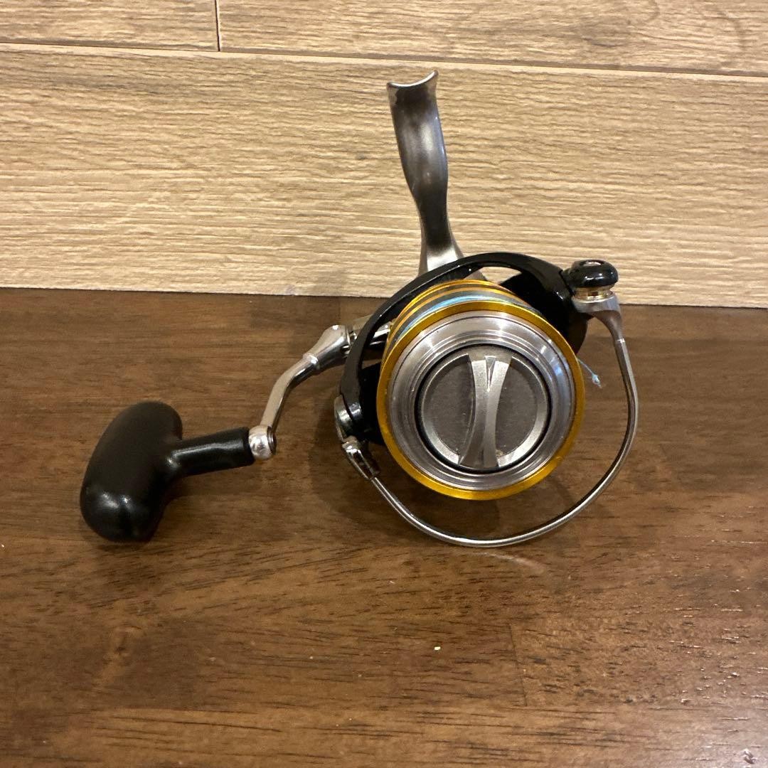 Daiwa EM MS3500H Spinning Reel Silver Multicolor Spool Fishing Gear