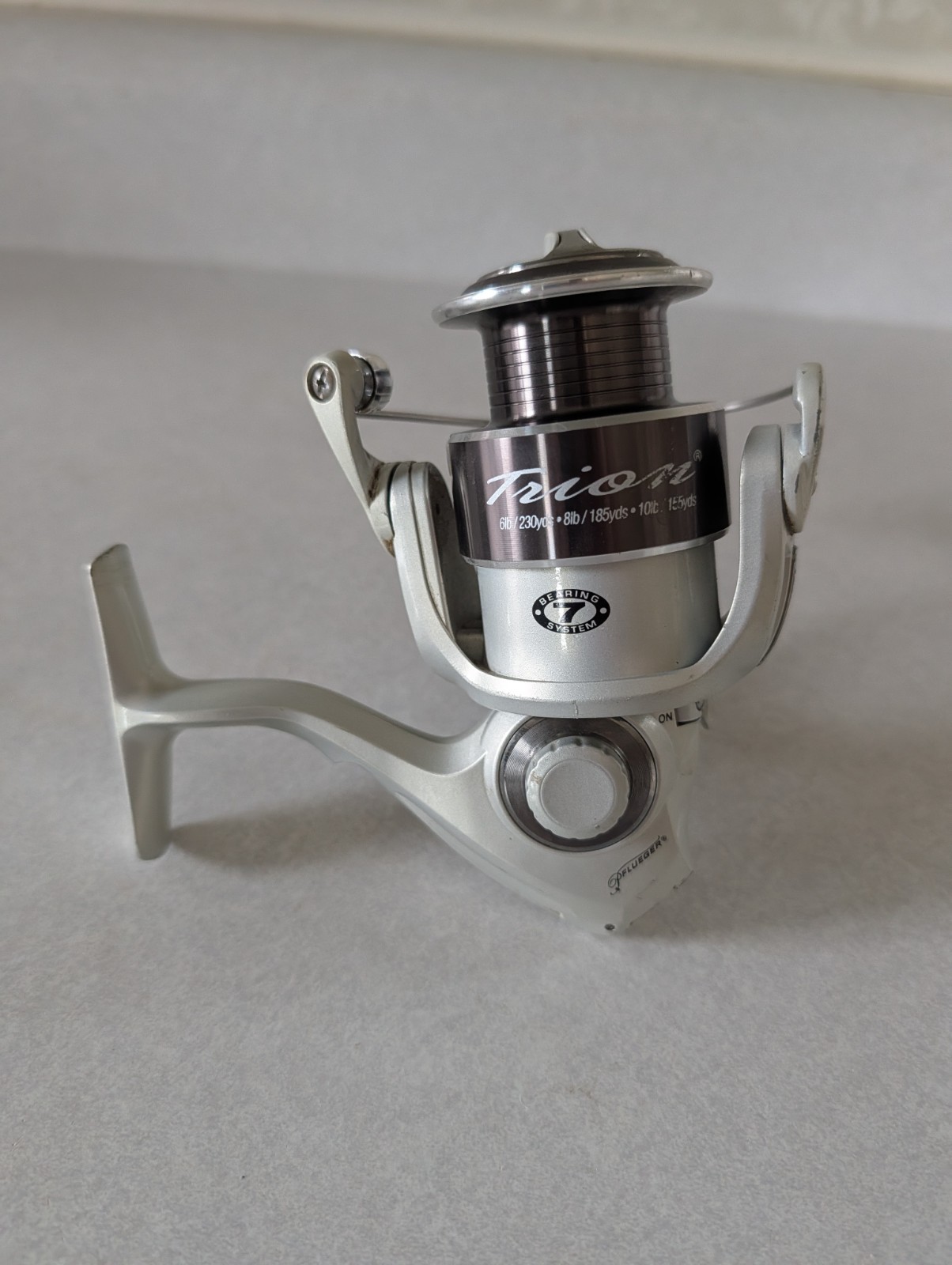 Pflueger Trion SP35 Spinning Fishing Reel TRIONSP35. Preowned. Works.