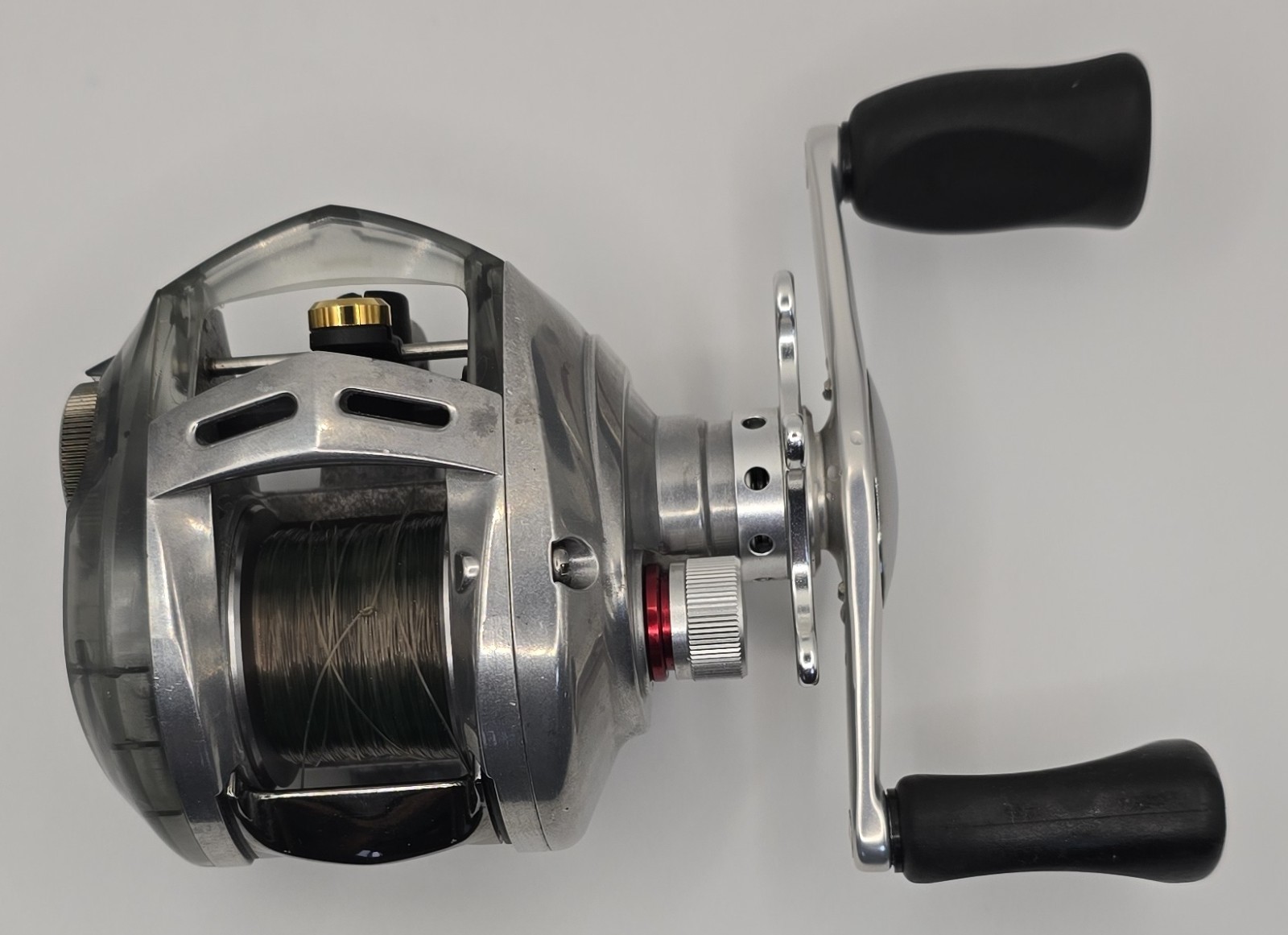 Daiwa Alphas ito 103-Ai Right Hand Megabass JDM Baitcast Reel Boxed Works Great
